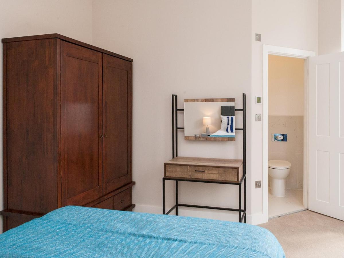 Pass The Keys - Spacious Flat With Private Sun Terrace In South East Лондон Экстерьер фото